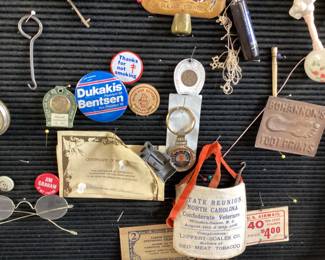 ASSORTED COLLECTIBLES, YADKIN COUNTY CAPTAIN JOHN WILLIAMS OF NC HOME GUARD RELOAD EFFECTS, KIA 1863 BOND SCHOOL YADKIN COUNTY, POLICAL BUTTONS, CRAFTS, CONFEDRATE NOTES, MASONIC PINS,