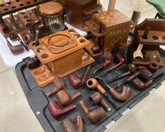 Tobacco pipes and stands