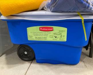 Brand new Rubbermaid cooler