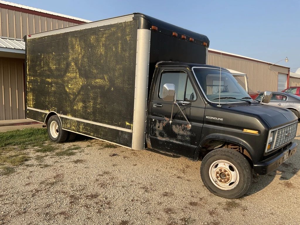 Household & Antique Auction in Waverly, IA starts on 8/30/2023