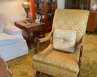 SWAN NECK PEDISTAL ROCKER