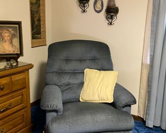 RECLINER ROCKER