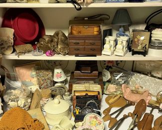 VINTAGE JEWELRY BOXES, PURSES ETC