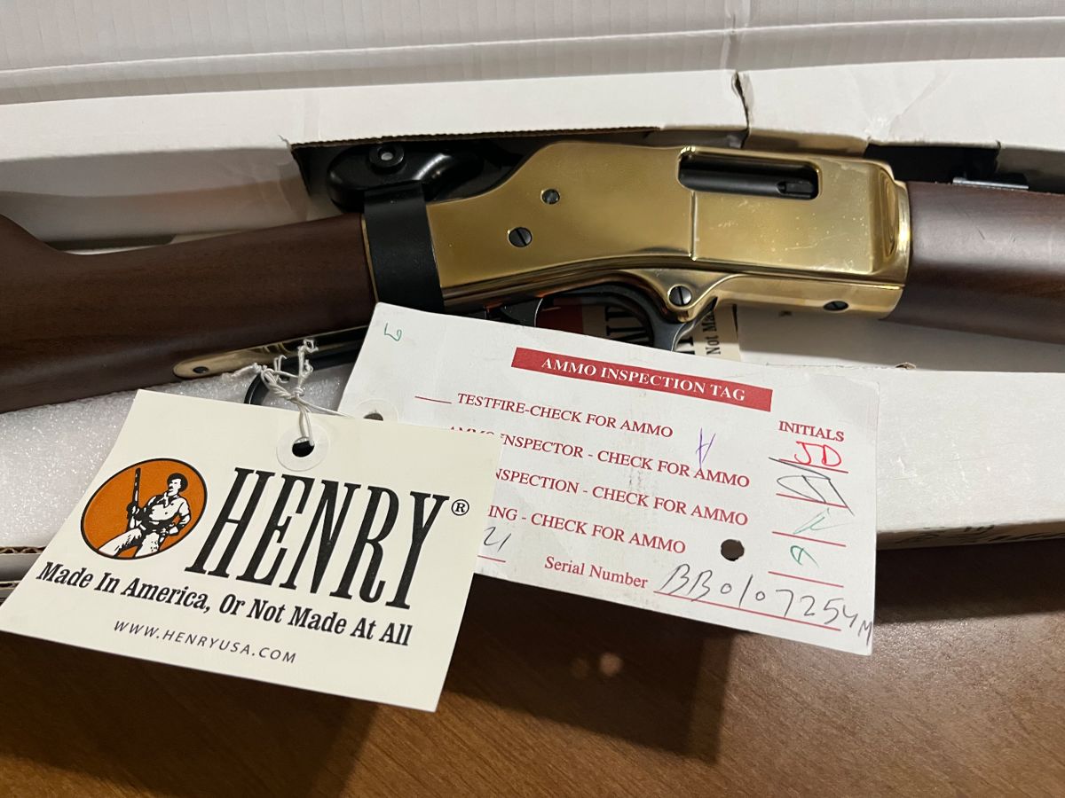 LIVE ESTATE AUCTION in Valparaiso, IN starts on 10/21/2023