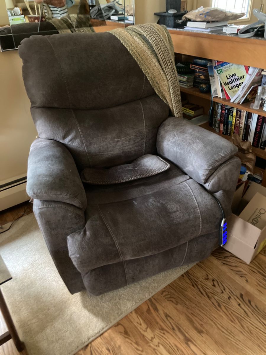S & C Estate sales in Brockport, NY starts on 9/8/2023