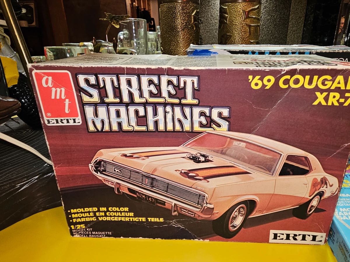 75 off Garden City Estate Sale ! starts on 9/10/2023