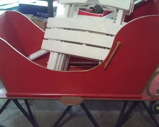 Vintage wooden sleigh