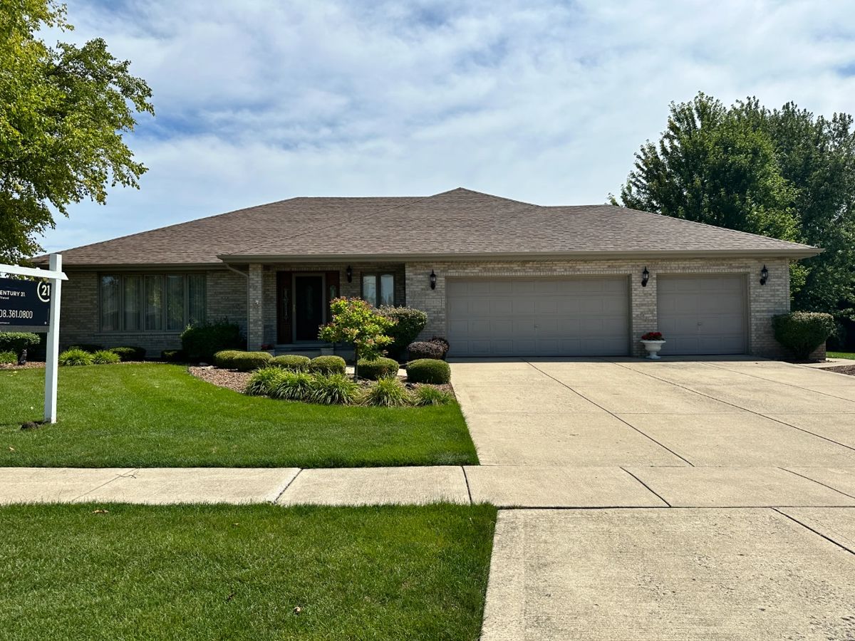 Cait's Frankfort Estate Sale 50 OFF starts on 9/8/2023