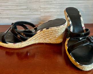 Burberry Sandals (black)