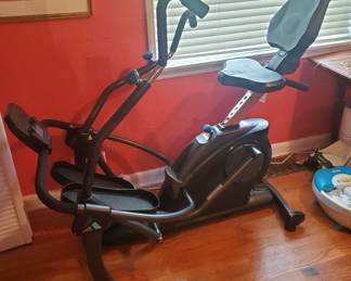 Teeter freestep LT1 recumbent cross trainer