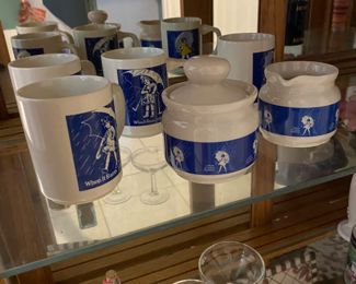 Cute Morton salt set. 