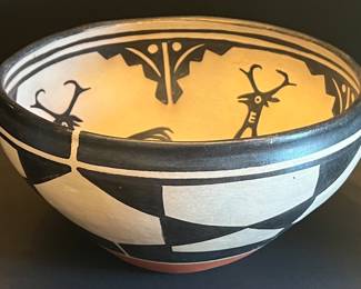 Robert Tenorio Kewa Pueblo Santo Domingo 10.5" Pottery Bowl Signed