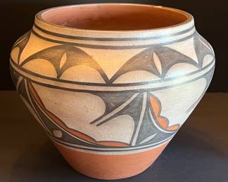 Ambrose Atencio Kewa Santo Domingo Pueblo 8.75" Signed Pottery Pot