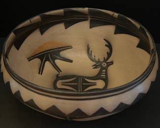 Warren Coriz Santo Domingo 11" Signed Pottery Bowl