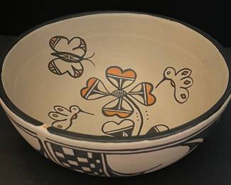Melinda Garcia Kewa Santa Domingo Pueblo 8" Signed Pottery Bowl