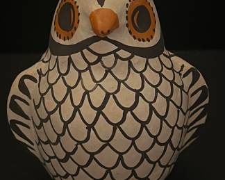 Eva Histia Acoma Pueblo NM 5" Signed Pottery Owl