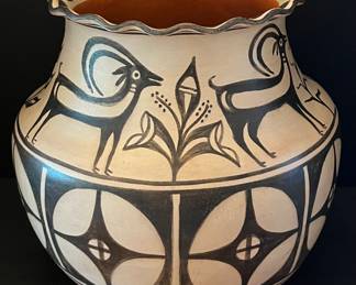 Robert Tenorio Kewa Pueblo Santo Domingo Large 13" Signed Pottery Jar