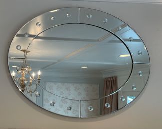 Vintage Ashley & Sloan Oval Mirror. Measures 30" x 24".