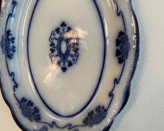 Flow blue platter