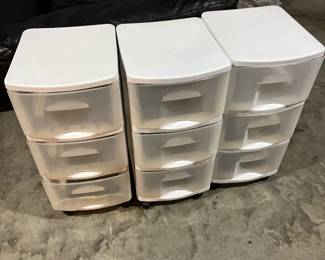 Plastic storage bins
