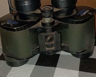 Field binoculars 