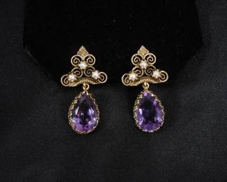 39:14K Gold Amethyst & Pearl Drop Earrings