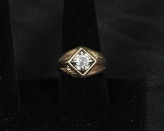 41:Estate Men's 14K Gold & Diamond Ring
