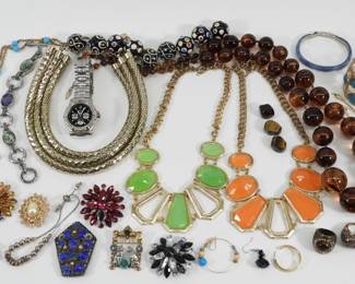 46:Estate Collection of Costume Jewelry