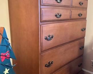 Vintage Bassett Furniture 4 Drawer Dresser