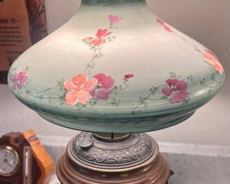 Vintage decorative oil lamp