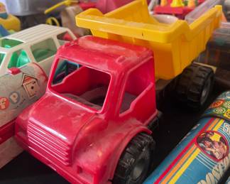 Construction truck children’s toy