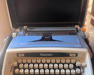 Royal typewriter 