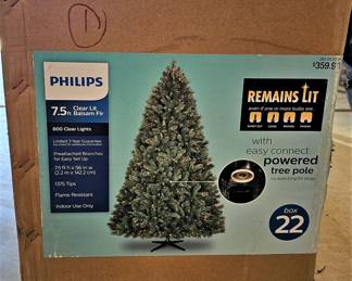 New 7.5 ft Christmas tree with lights