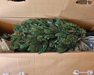 New 7.5 ft Christmas tree with lights