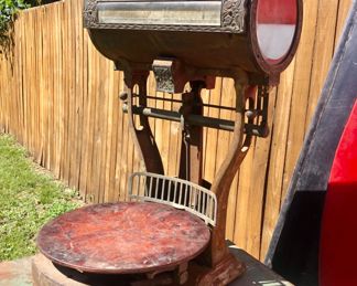 ANTIQUE SCALES