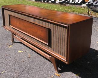 STEREO WOOD CABINET
