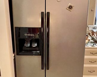 Whirlpool Side By Side Refrigerator