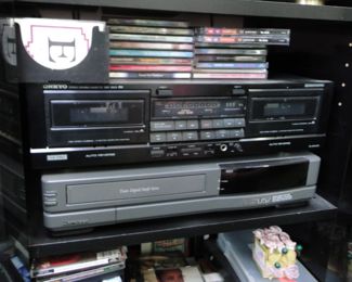Mitsubishi U52, Onkyo TA RW400