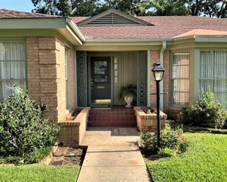 This 3918 square feet Azalea District home is for sale. We hope to see you September 21, 22, and/or 23.