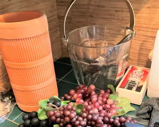 Terra cotta wine/champagne bottle cooler; ice bucket