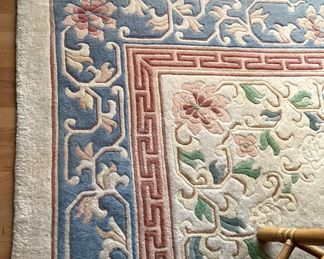 Large 9 feet x 12 feet rug