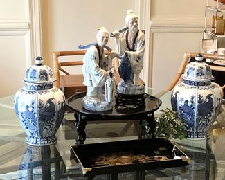 Blue & white porcelain selections