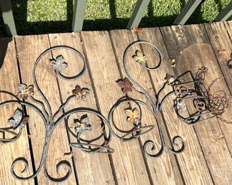 Flowerpot ring/holder wall brackets