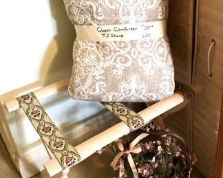 Queen comforter; luggage rack