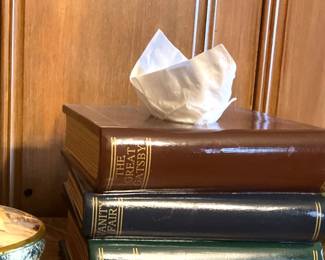 "Book" tissue dispenser