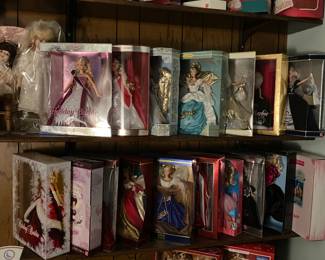 So Many Barbies!!