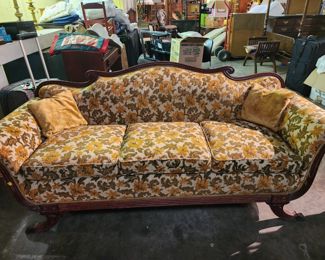 VINTAGE GREAT CONDITION DUNCAN PHYFFE SOFA. CLEAN 1940'S UPHOLSTERY 