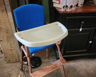 Vintage Thayer child's high chair 