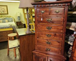 Nice pine lingerie chest