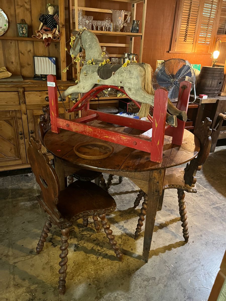 FUN LAFAYETTE ESTATE SALE Lotsa Antiques... starts on 9/1/2023